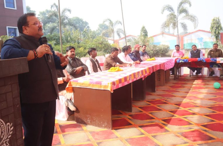 हॉली फ्लेम एकेडमी कुरी बाजार में प्रेरक कार्यक्रम का हुआ आयोजन