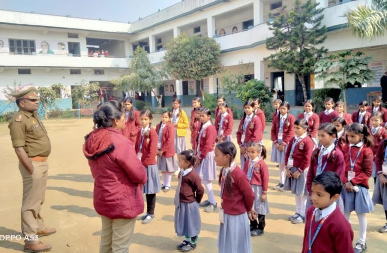 मिशन शक्ति फेज-5 के तहत महिलाओं एवं बालिकाओं को किया गया जागरूक