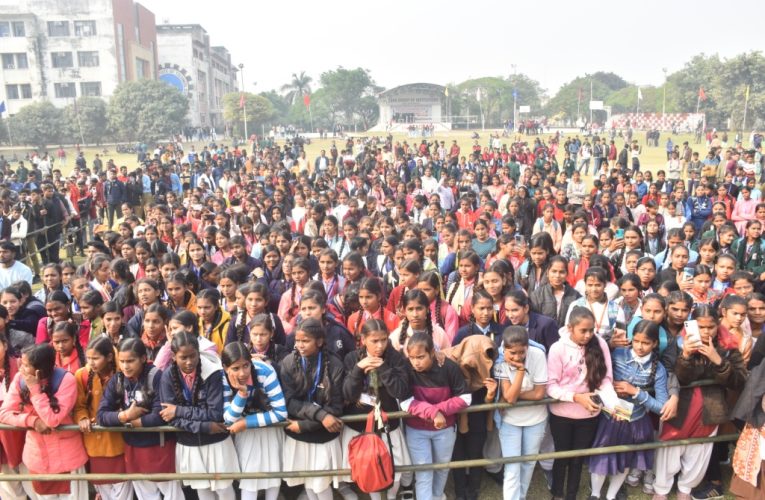 बी0आई0टी0 सामान्य ज्ञान प्रतियोगिता-2024 में लगा छात्रों का महाकुम्भ।
