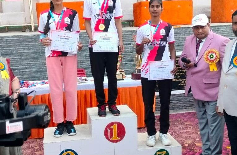 खेलकूद प्रतियोगिता में राधिका सीनियर सेकेंड्री स्कूल का रहा दबदबा