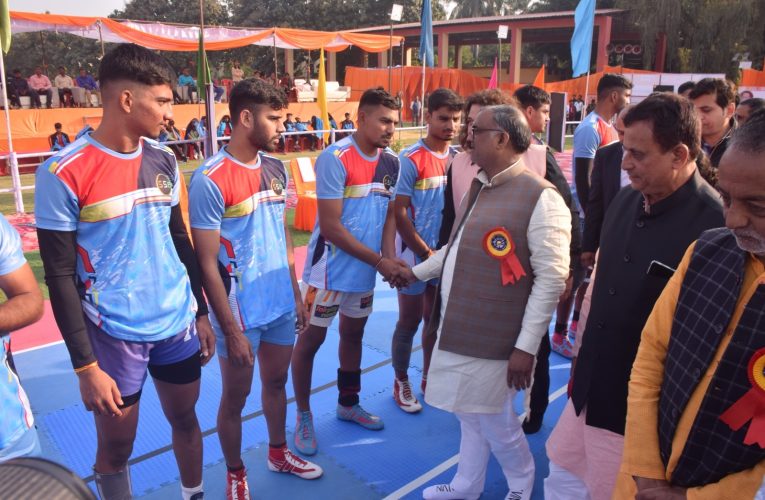 षष्टम अखिल भारतीय आमंत्रण प्राइजमनी पुरुष कबड्डी प्रतियोगिता का भव्य शुभारम्भपुर्वा टाइम्स / जय प्रकाश रोशन