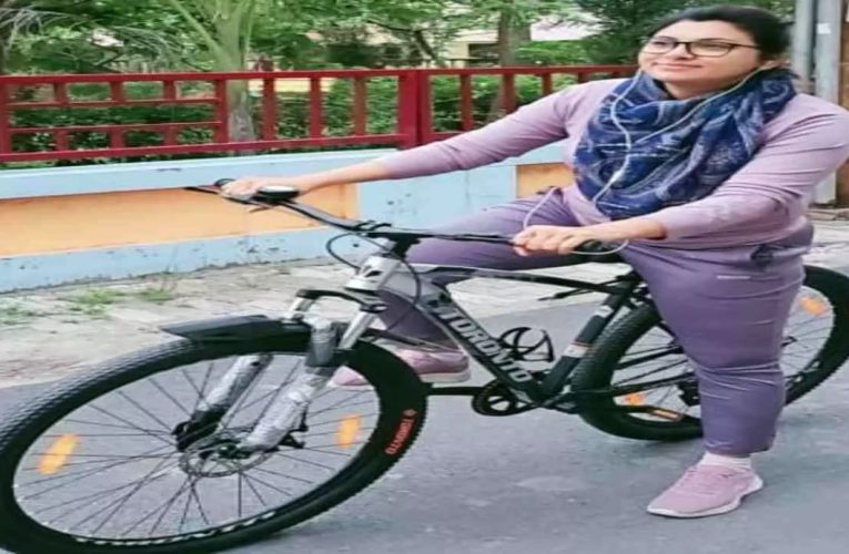 गोरखपुर 64 सदर लोकसभा की प्रत्याशी रहीं काजल निषाद की रेसिंग की साइकिल चोरी