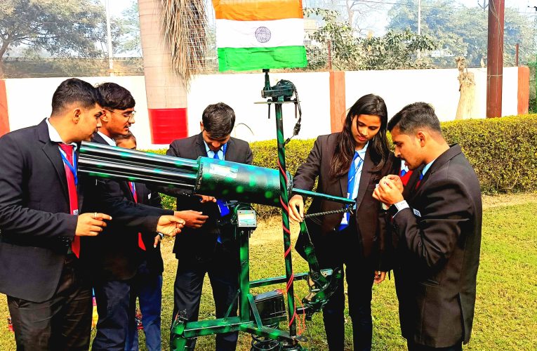 आईटीएम गीडा के छात्रों ने बनाई उन्नत मानव रहित इंटेलिजेंस गन।