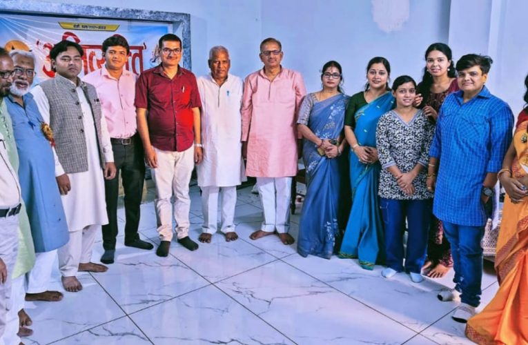 समय को भांपना सीखो, समय का क्या भरोसा है