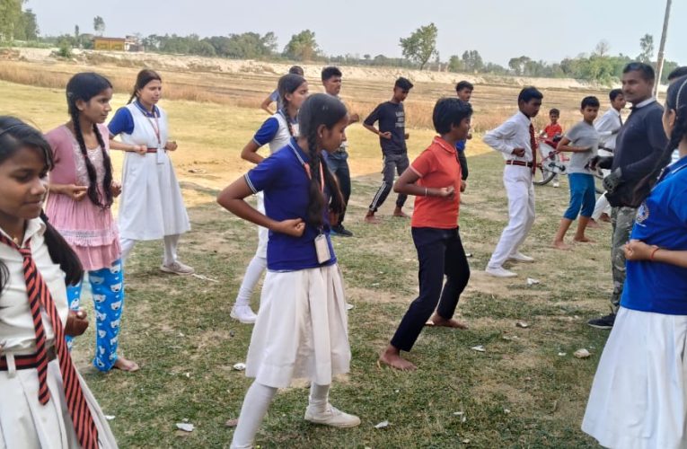 स्कूल में मार्शल आर्ट की ट्रेनिंग से आत्मरक्षा के प्रति जागरूक हो रहे छात्र-छात्राएं