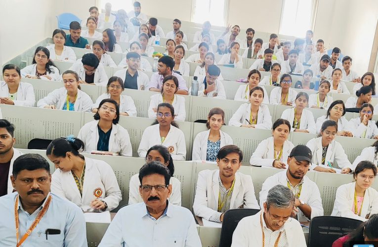 जीवनशैली जन्य रोगों के निदान के लिए आयुर्वेद संजीवनी : डॉ. जीएस तोमर
