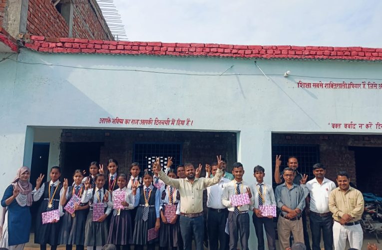 सामान्य ज्ञान प्रतियोगिता के आयोजन से बच्चों का होता बौद्धिक विकास