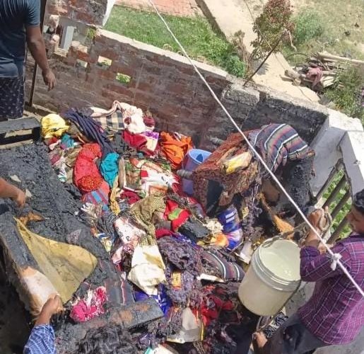 शॉर्ट सर्किट से लगी आग, लाखों का सामान जलकर राख।