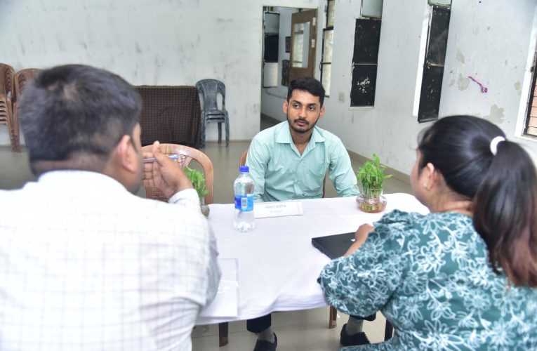 डीडीयू में प्लेसमेंट ड्राइव का हुआ आयोजन