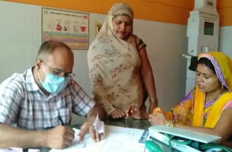खजनी में मौसम बदला वायरल ने पकड़ा जोर अस्पतालों में लगी भीड़