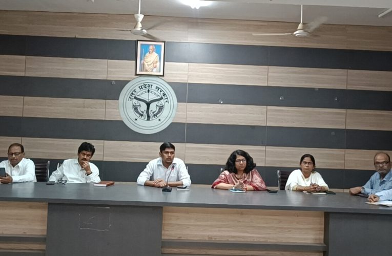 बीएलओ सुपरवाइजरों के साथ एआरओ ईआरओ ने बैठक कर पुनरीक्षण पर दिया फोकस