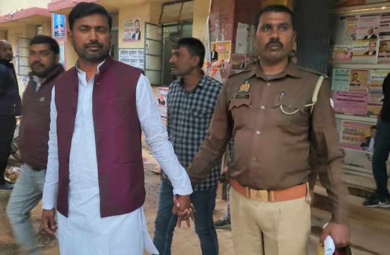 चतरा प्रमुख प्रतिनिधि धीरेंद्र पटेल समेत दो आरोपी हुए दोषसिद्ध,न्यायिक हिरासत में लेकर भेजा गया जेल