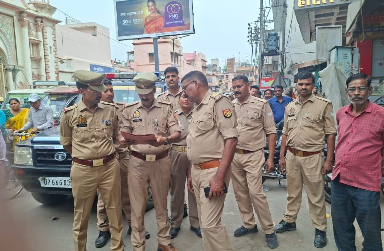 कोडिन युक्त कफ सिरप प्रकरण में मा0 न्यायालय के आदेश के अनुपालन में अभियुक्त विजय गुप्ता की चल सम्पत्ति (घरेलू सामान कुर्कपूर्वा टाइम्स – घनश्याम पाण्डेय