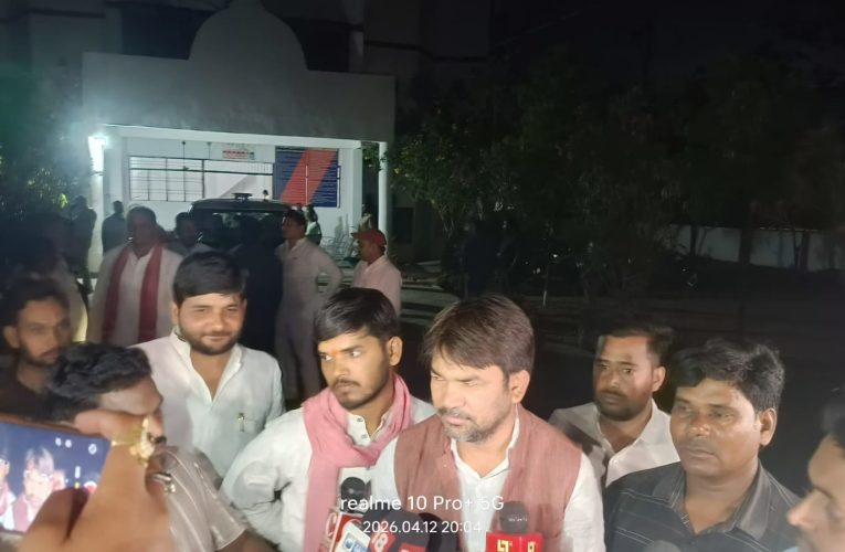 पूर्व जिला पंचायत अध्यक्ष से दुर्व्यवहार खनन कर्ताओ पर दलित युवक ने लगाए गमीर आरोप –