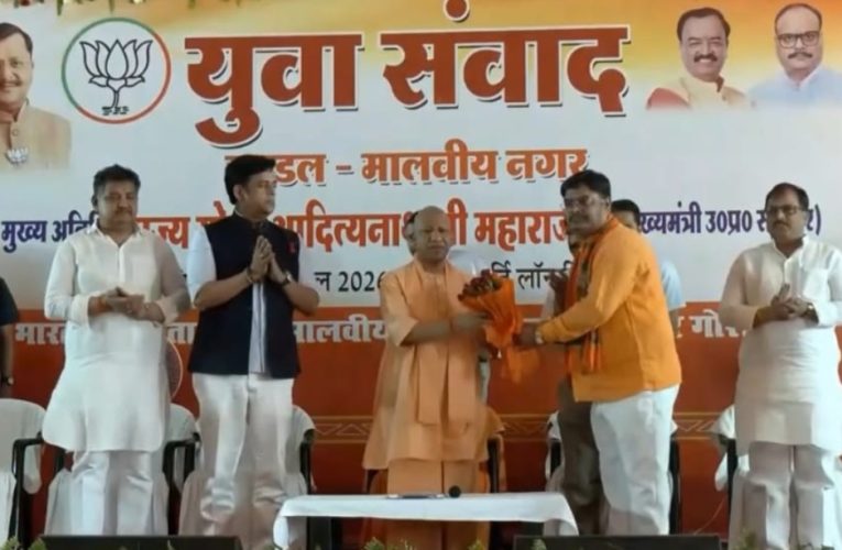 नकारात्मक नैरेटिव का मुंहतोड़ जवाब दें युवा कार्यकर्ता : सीएम योगी