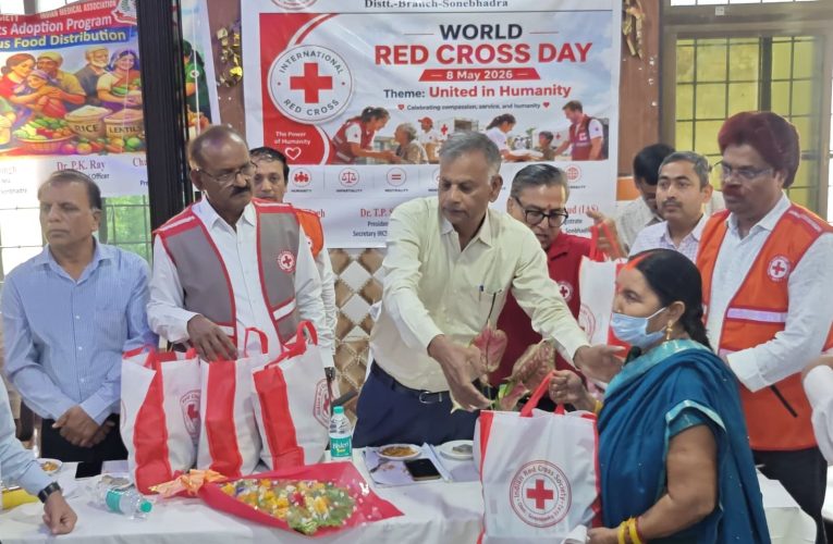 रेड क्रॉस दिवस पर मानव बंधुत्व का संदेश, टीबी व कुष्ठ रोगियों को वितरित की गई राहत सामग्रीपूर्वा टाइम्स – समाचार