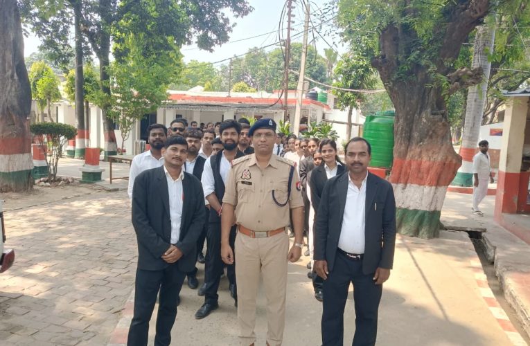 जिला विधिक सेवा प्राधिकरण गोरखपुर द्वारा जिला कारागार में भावी वकीलों को प्रदान किया गया व्यावहारिक प्रशिक्षण