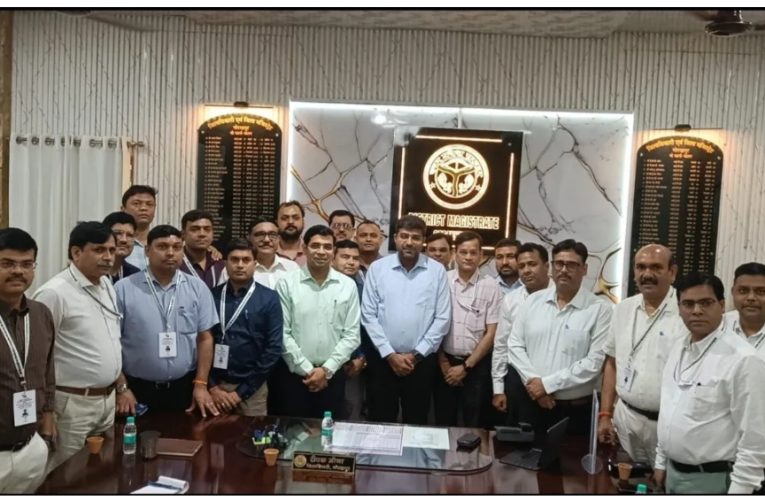 तहसीलदार पद से पदोन्नति होकर एसडीएम बने 20 अधिकारियों को विशेष प्रशिक्षण