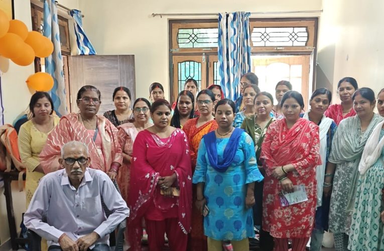 गोरखपुर में जूट बैग ट्रेनिंग प्रोग्राम का 35 दिवसीय विशेष प्रशिक्षण शिविर हुआ संपन्न