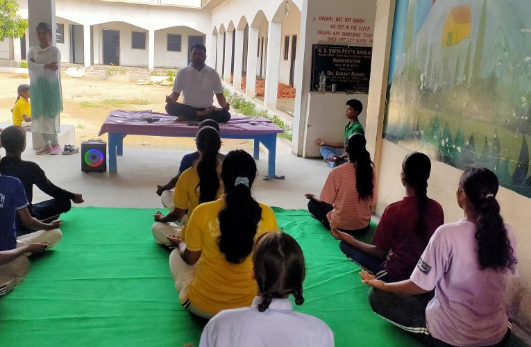 अंतर्राष्ट्रीय योग दिवस पर किया गया बच्चो मे प्रमाण पत्र व पुरस्कार वितरण