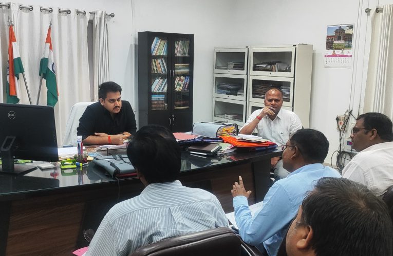 सिंचाई व्यवस्था की समीक्षा बैठक आयोजित