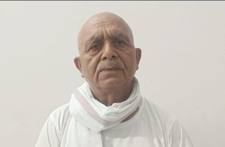 बांसगांव लोकसभा क्षेत्र में सक्रिय हुए पूर्व मंत्री सदल प्रसाद ने जनसंपर्क अभियान के जरिए साध रहे निशाना