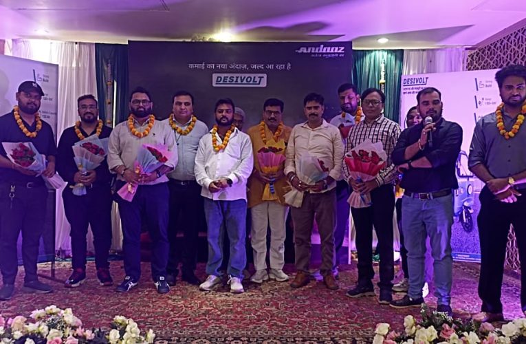 अंदाज बुल ली इलेक्ट्रिक देसी बोल्ट ऑटो के भव्य लॉन्चिंग कार्यक्रम का किया गया आयोजन