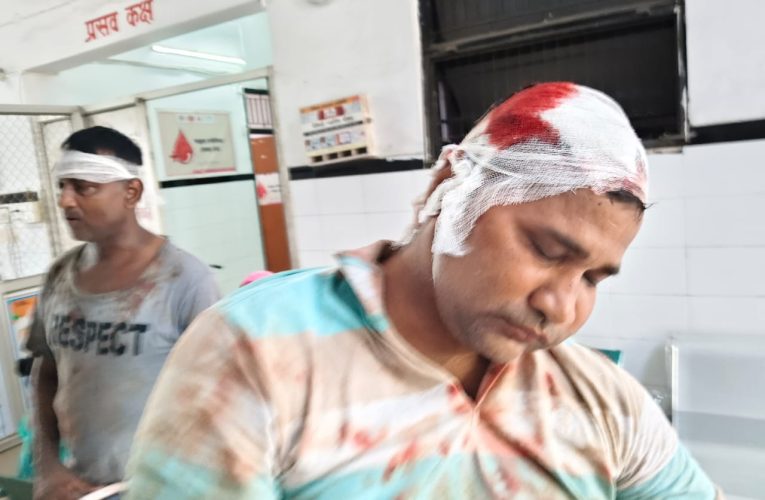 घर में घुसकर मारपीट, मिथिलेश की हालत गंभीर, मेडिकल कॉलेज रेफर