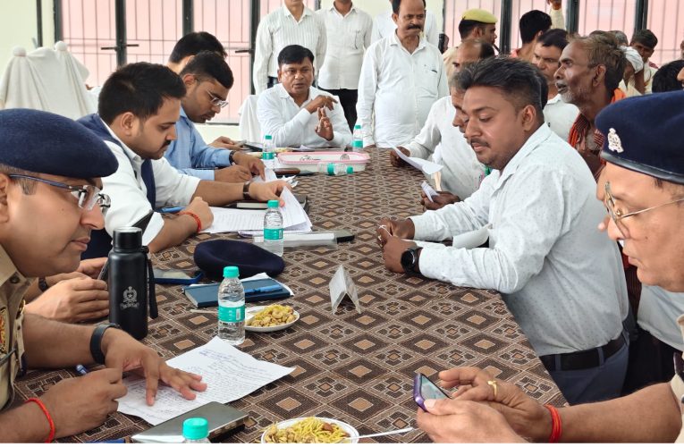 शासन के आदेश के 52 दिन बाद भी जांच रिपोर्ट शासन को नहीं भेजी गई, तहसील दिवस में जिलाधिकारी को जनहित के मुद्दे के साथ सौंपा ज्ञापनपूर्वा टाइम्स – समाचार