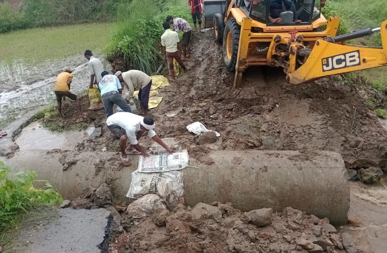 भारी वर्षा एवं जलभराव के दृष्टिगत जनपद में युद्धस्तर पर राहत एवं बचाव कार्य जारी