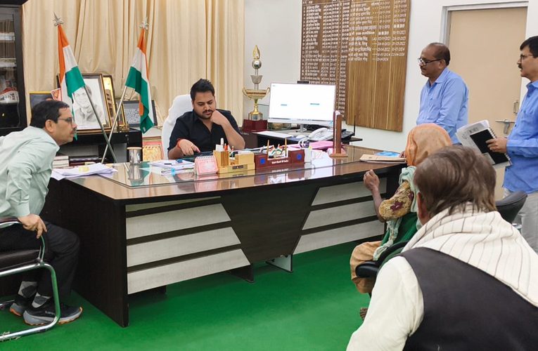 डीएम की जनसुनवाई में बदली उम्मीद की तस्वीर, कच्चे मकान की समस्या लेकर पहुंची महिला का आवास हुआ स्वीकृत