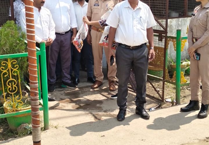 बाल श्रम मुक्त सोनभद्र अभियान के अंतर्गत रॉबर्ट्सगंज एवं चुर्क मार्केट क्षेत्र में जागरूकता एवं निरीक्षण अभियान