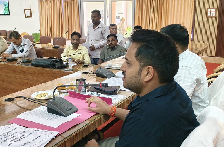 एलपीजी उपभोक्ताओं की समस्याओं के निस्तारण में लापरवाही बर्दाश्त नहीं: जिलाधिकारी