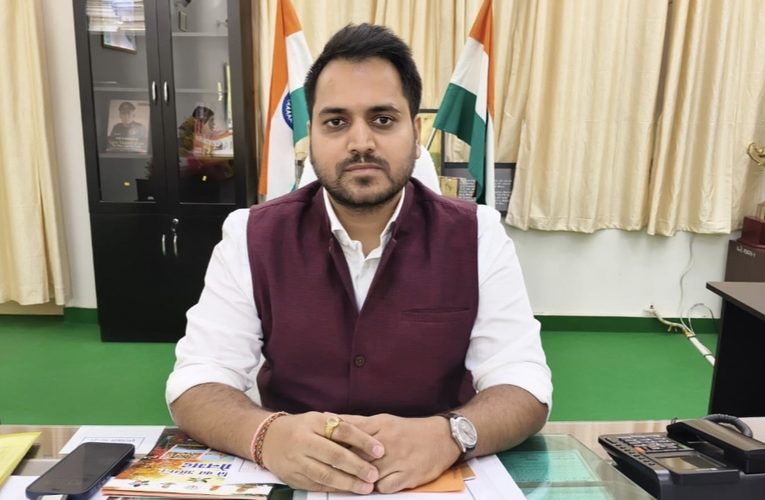 वाराणसी खण्ड स्नातक एवं शिक्षक निर्वाचन के लिए निर्धारित मतदेय स्थलों का अधिग्रहण, 23 अक्टूबर को नहीं होगा शासकीय एवं शिक्षण कार्य