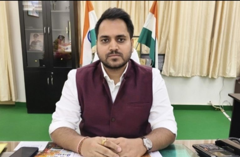 विधानसभा निर्वाचक नामावलियों के विशेष संक्षिप्त पुनरीक्षण अवधि में अधिकारियों के स्थानान्तरण पर रोक